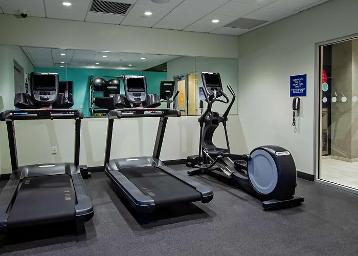 Tru By Hilton Airport 3*