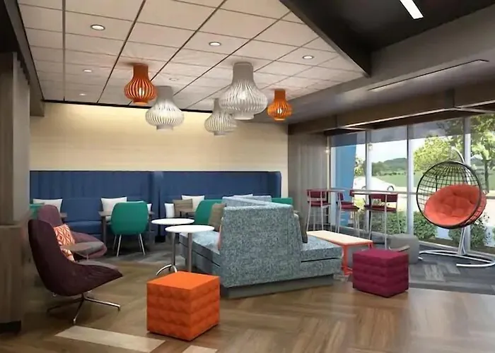 Hotel Tru By Hilton Airport 3*